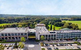 Van Der Valk Hotel  4*